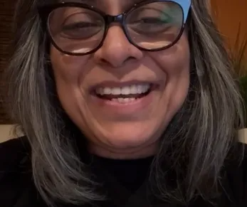 Lisa R.
